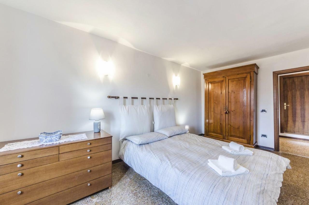 Apartamento Maurizio House - Near The Train Station Venecia Exterior foto